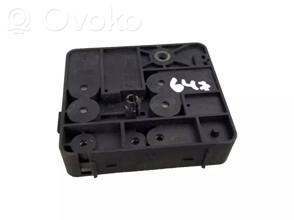 Fuse box set   8374986