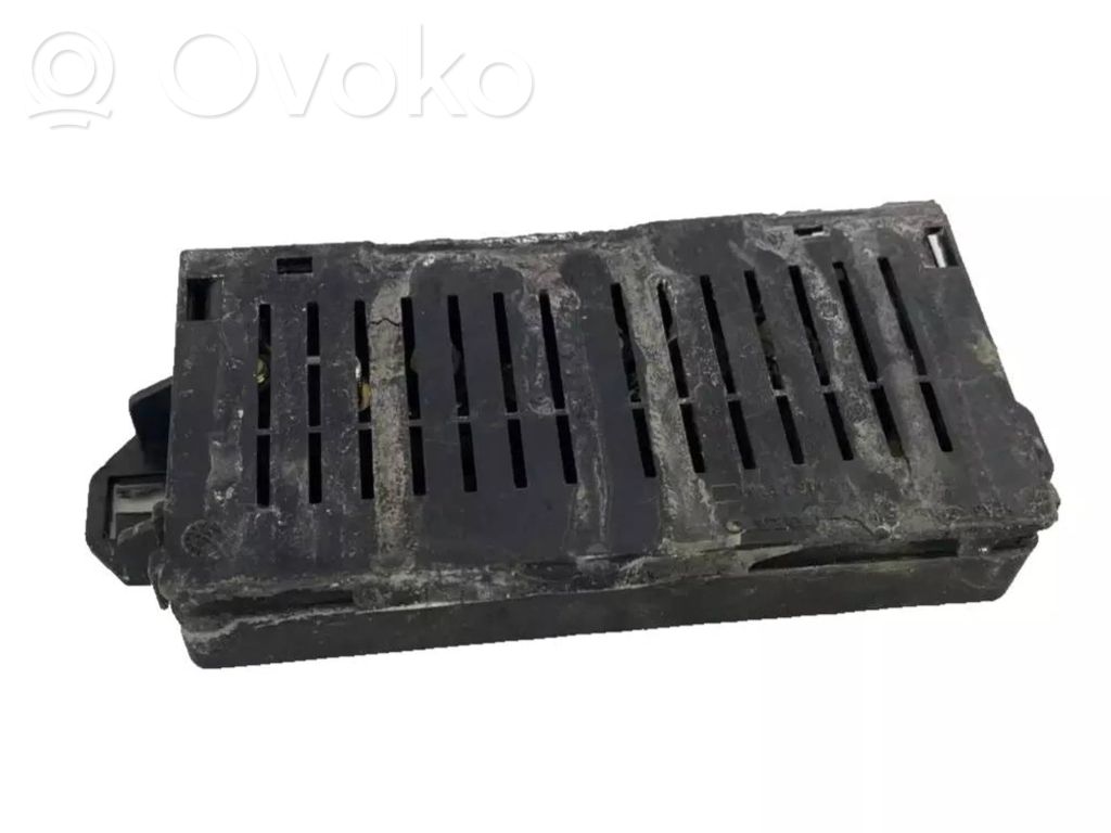 Volvo S60 Saugiklių dėžė (komplektas) 