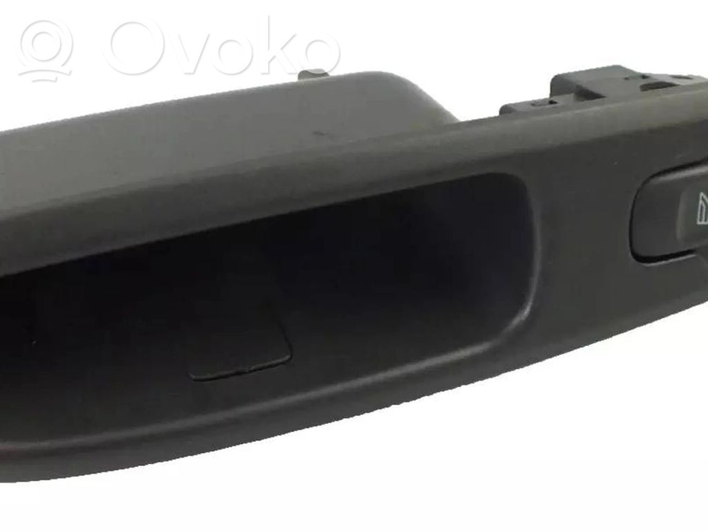 Volvo V70 Electric window control switch 