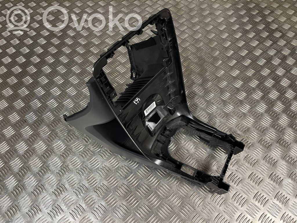 Volvo V60 Center console 
