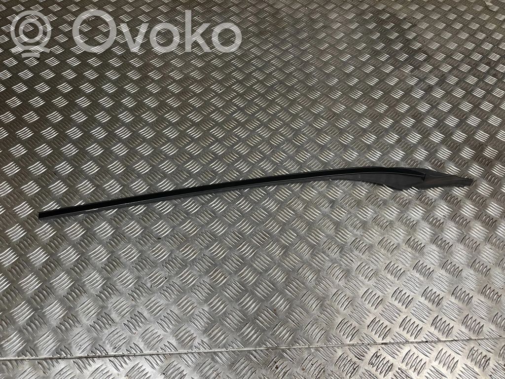 Volvo V60 Windshield trim 