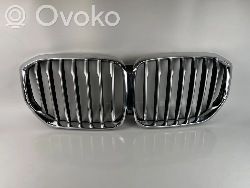 BMW X5 G05 Maskownica / Grill / Atrapa górna chłodnicy 