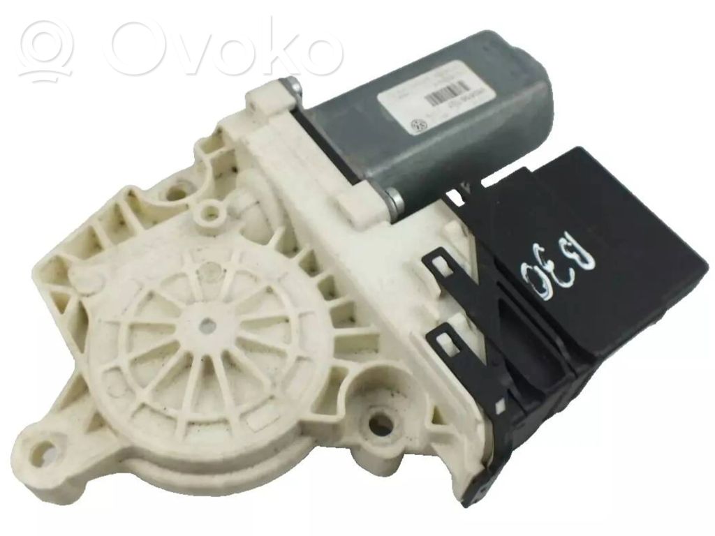 Silniczek podnoszenia szyby drzwi tylnych   1K0959704F,1K4839462A,5K0959704E,5K0959704EVW1