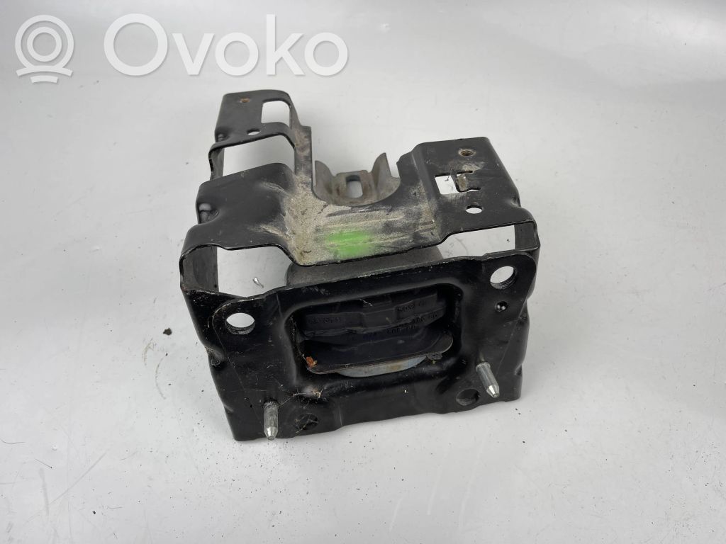 Citroen C3 Engine mount bracket 