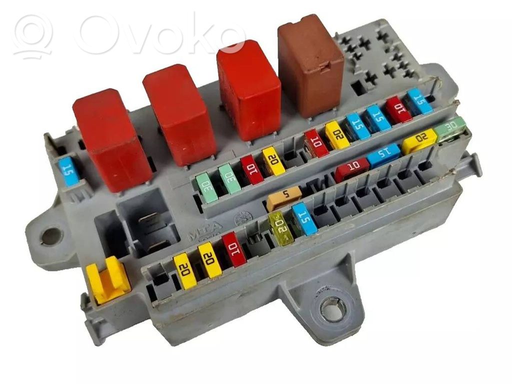 Fiat Ducato Ramka / Moduł bezpieczników 