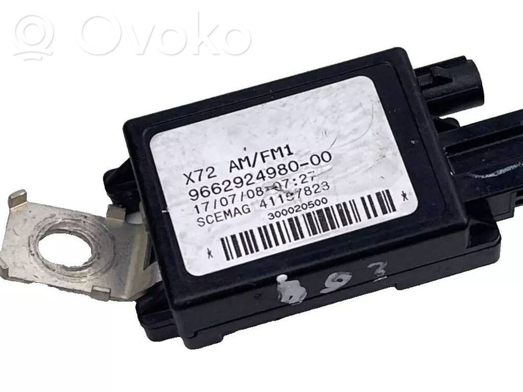 Citroen C5 Pystyantennivahvistin 