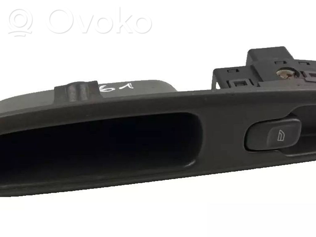 Volvo V70 Electric window control switch 