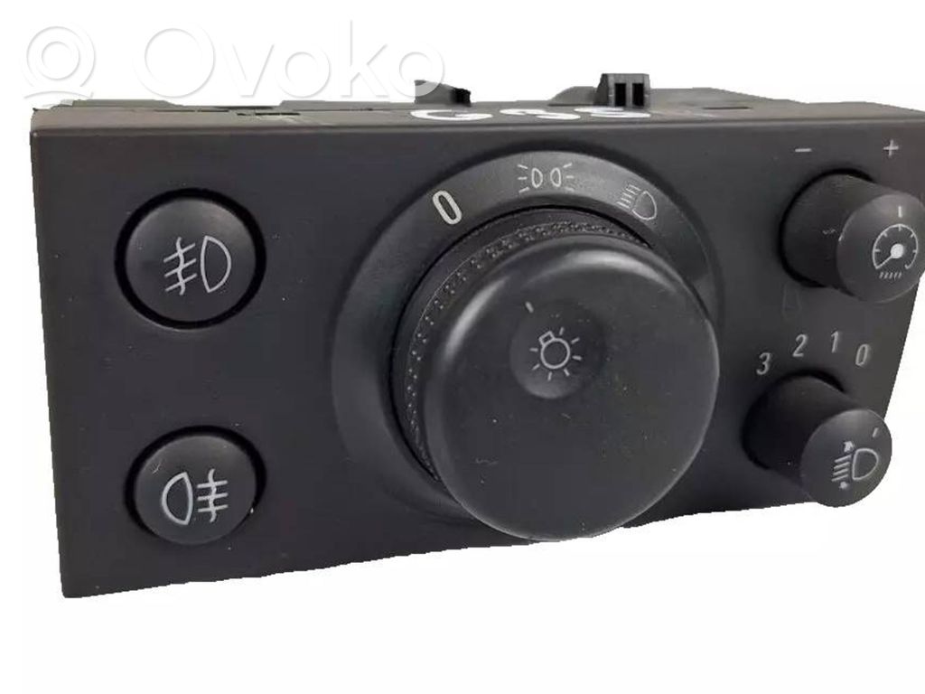 Opel Zafira B Light switch 