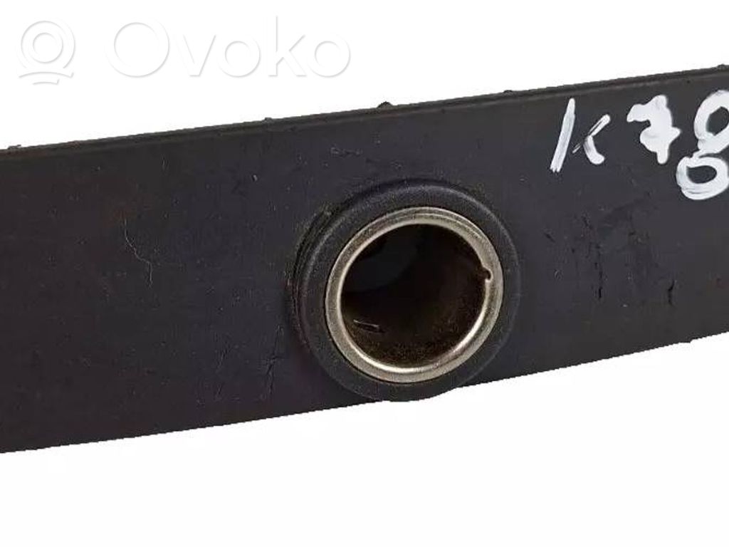 Zapalniczka deski rozdzielczej   13111083
