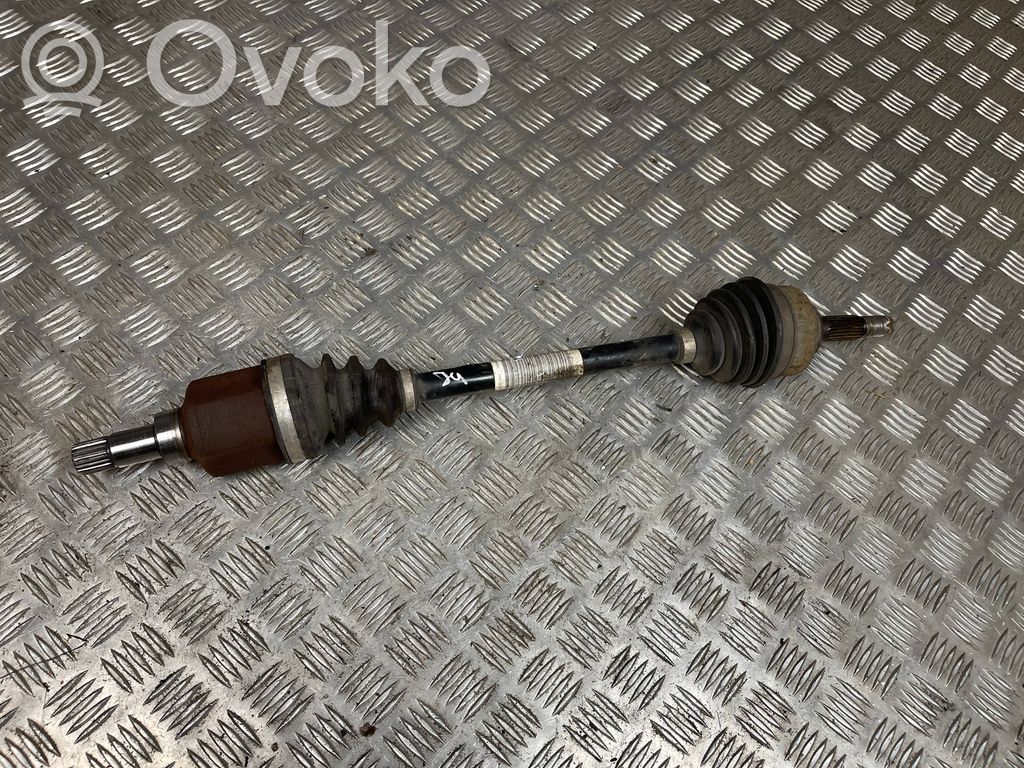 Peugeot 208 I Front driveshaft 