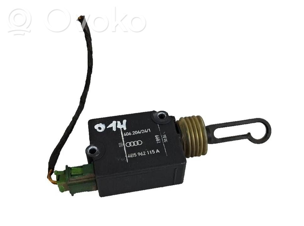 Audi A6 S6 C5 4B Central locking motor 