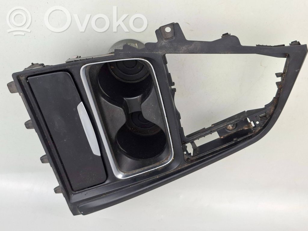 BMW 3 F30 F35 F31 Glāžu turētājs (priekšā) 