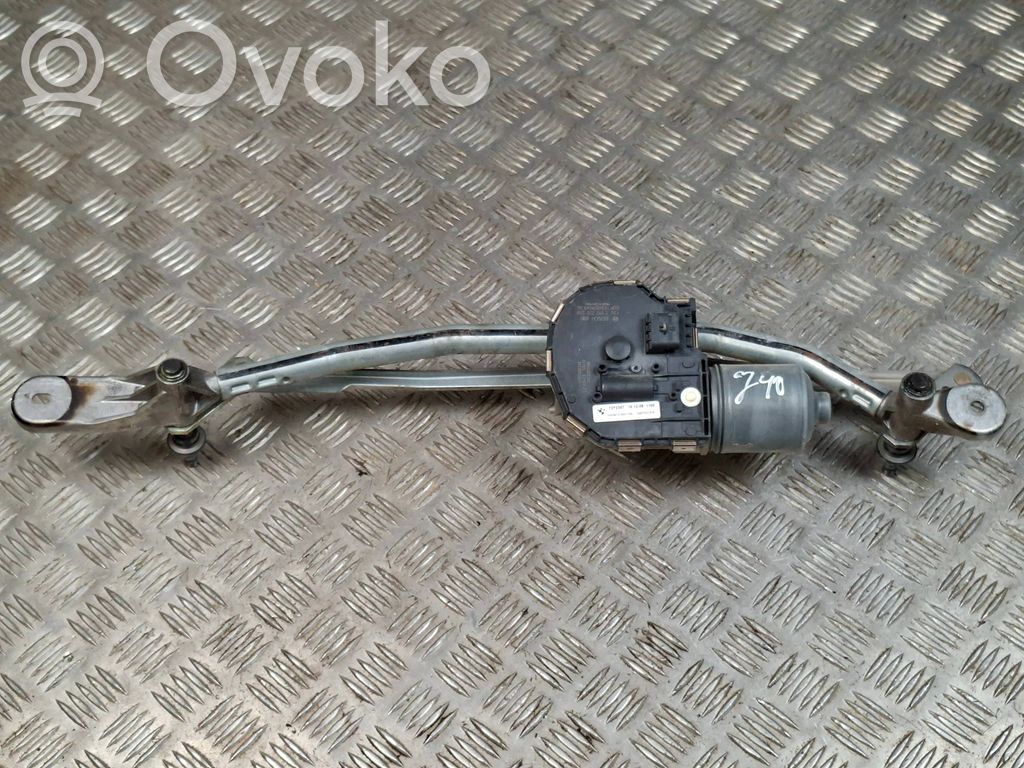 BMW 7 F01 F02 F03 F04 Motor y varillaje del limpiaparabrisas delantero 
