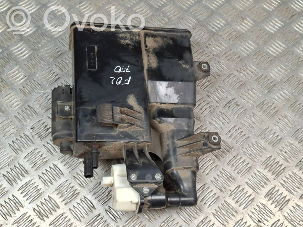 BMW 7 F01 F02 F03 F04 Active carbon filter fuel vapour canister 