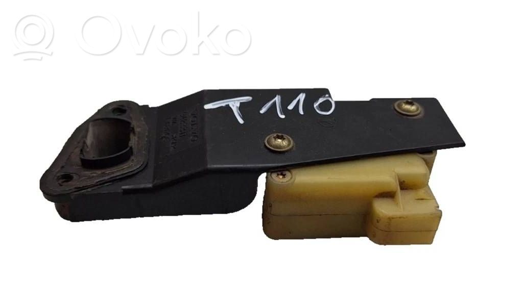 Volvo S70  V70  V70 XC Fuel tank cap lock motor 