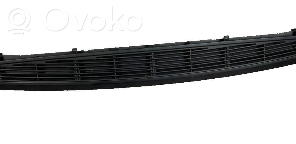 Kratka półki tylnej bagażnika   9112718