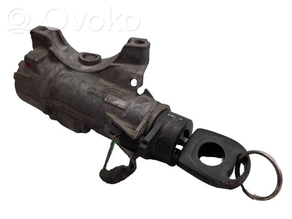 Volkswagen PASSAT B5 Ignition lock 