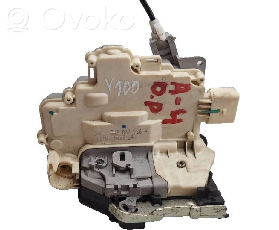 Audi A4 S4 B6 8E 8H Front door lock 