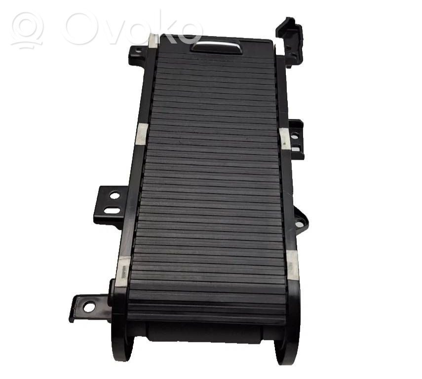 Renault Talisman Cup holder front 