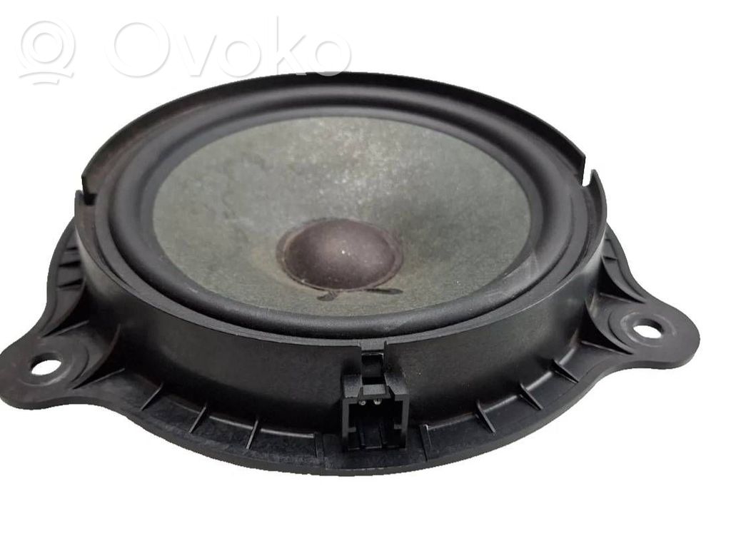 Renault Clio V Front door speaker 