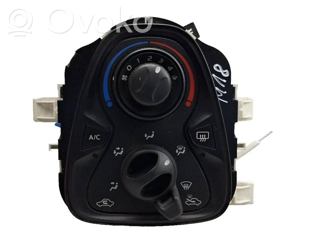 Toyota Aygo AB10 Climate control unit 