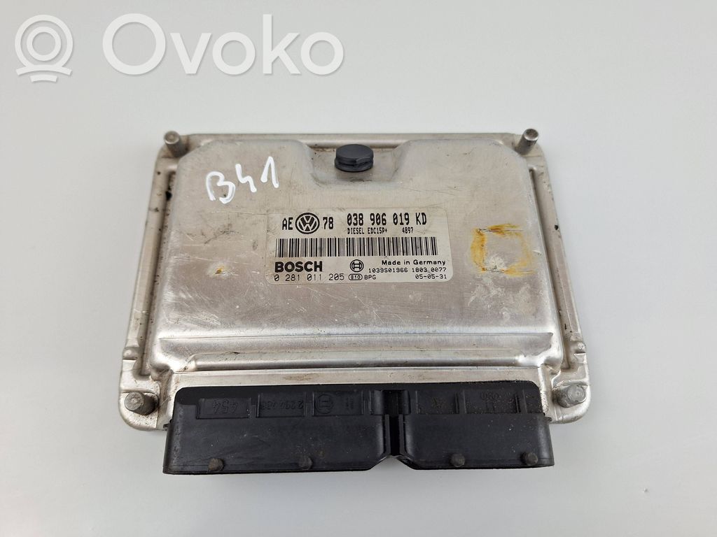 Volkswagen PASSAT B5 Engine control unit/module 