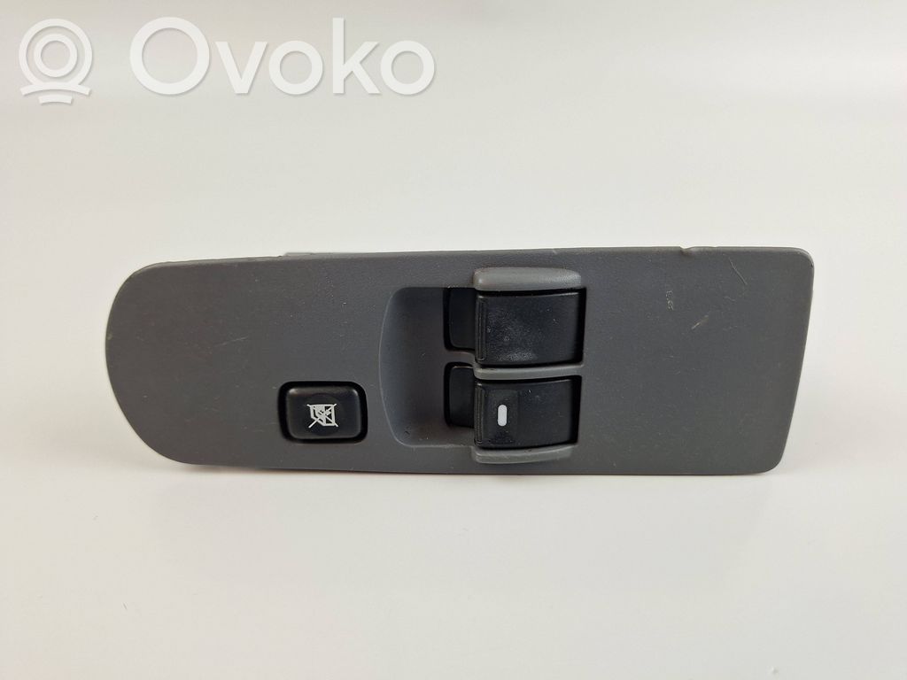 Mitsubishi Colt Electric window control switch 