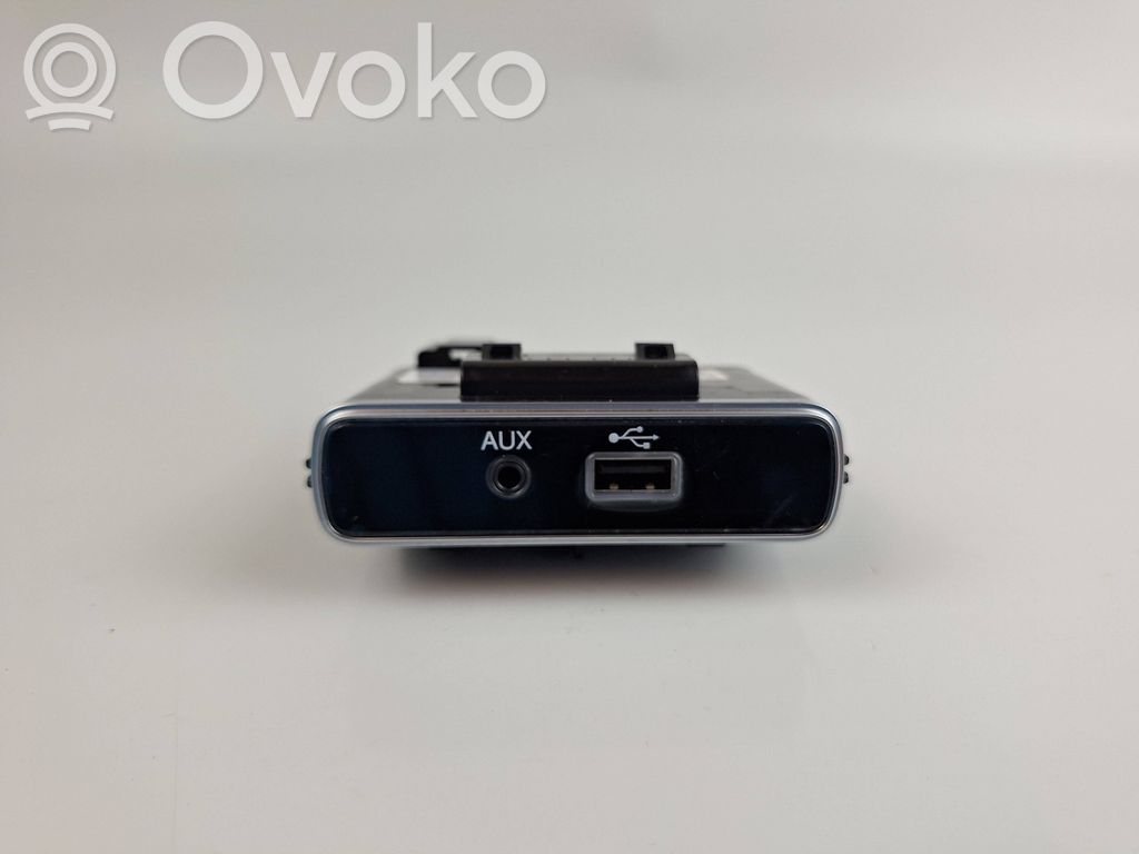 Alfa Romeo Stelvio Enchufe conector USB 