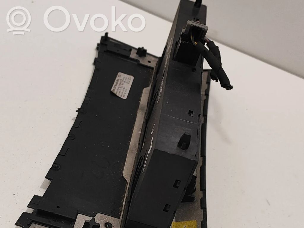 BMW 5 E60 E61 Seat heating switch 