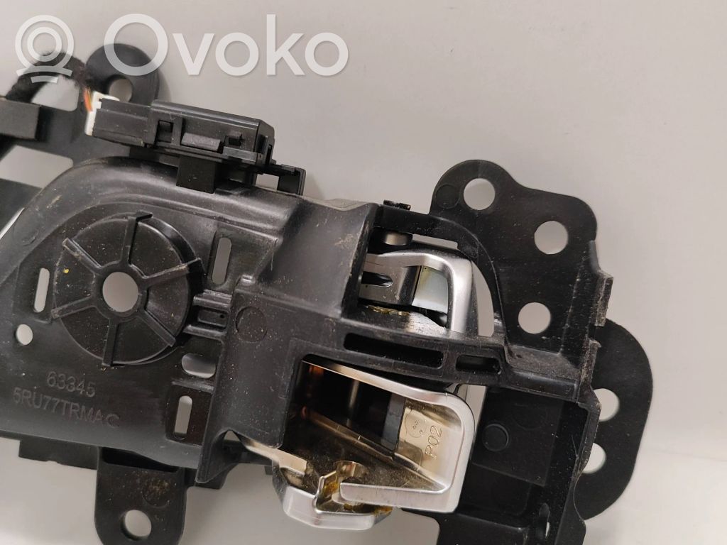 Chrysler Pacifica Front door interior handle 
