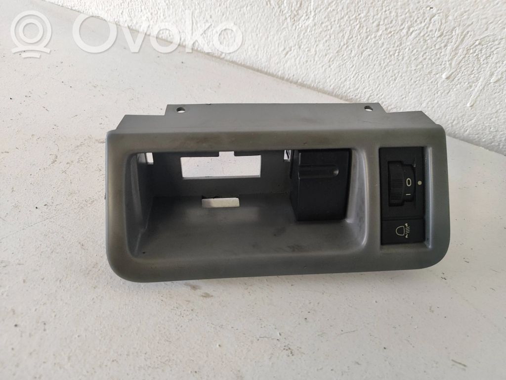 Headlight level height control switch   9634699677