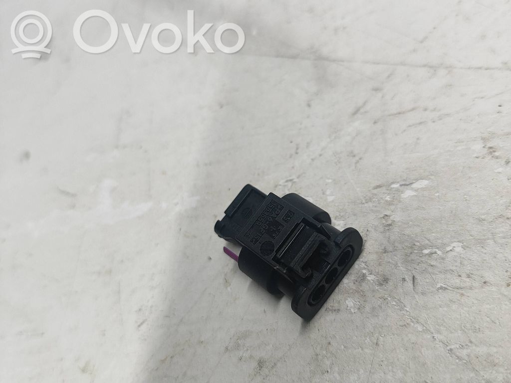 Audi A5 Wiązka przewodów czujnika parkowania PDC 