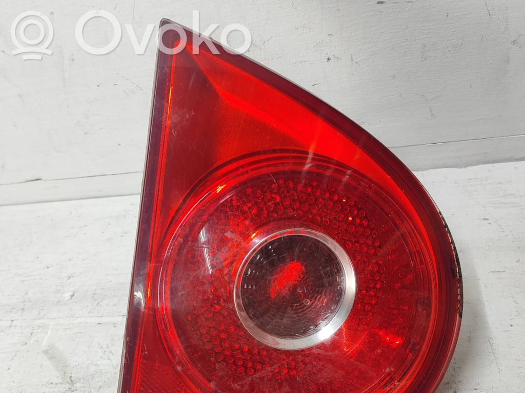Volkswagen Golf V Lampa tylna 