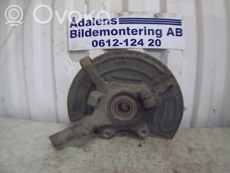 Renault Kangoo I Achsschenkel vorne 