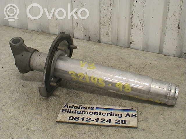 BMW 5 E39 Support amortisseur arrière 