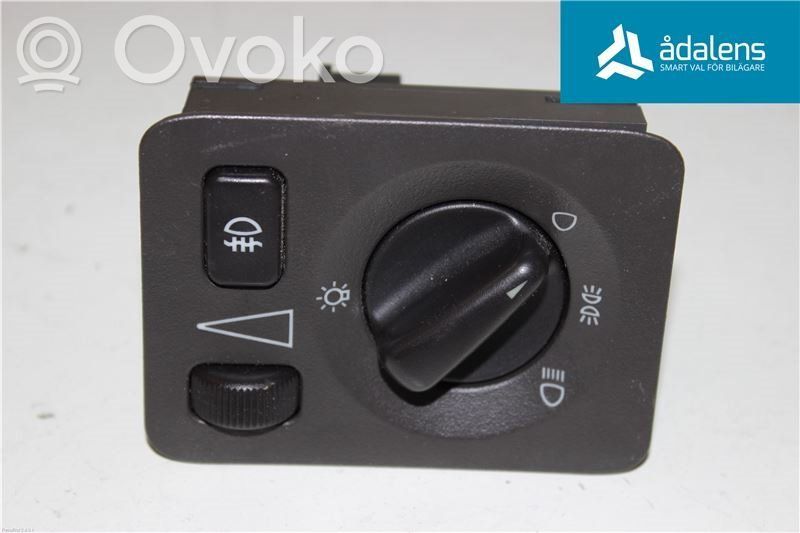 Light switch   4616124