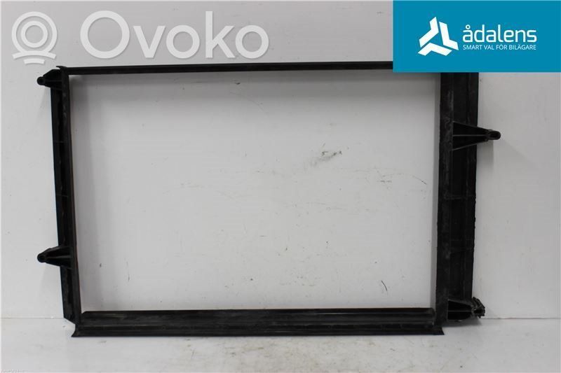 Volvo S80 Staffa del pannello di supporto del radiatore 