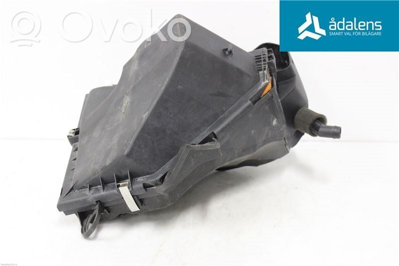 BMW 3 E90 E91 Air filter box 