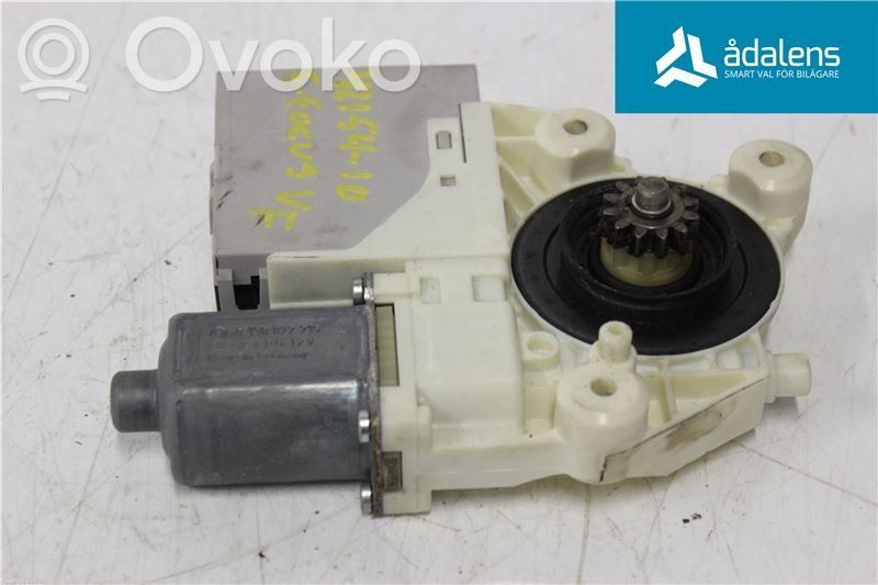Ford Focus Silnik regulatora szyby drzwi przednich 