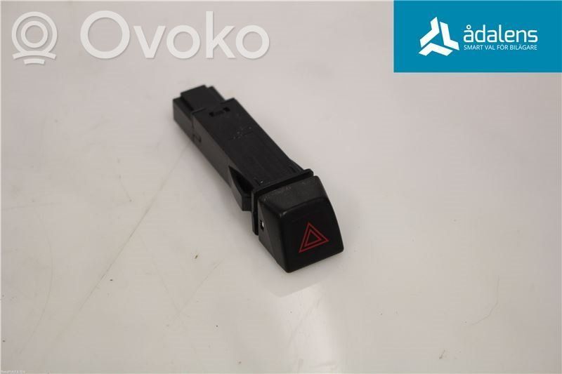 Hazard light switch   9123684