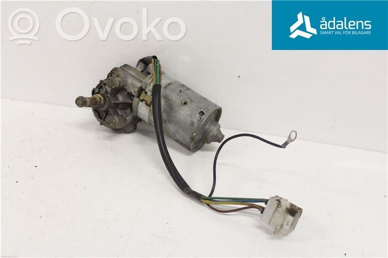 Volvo 940 Wiper motor 