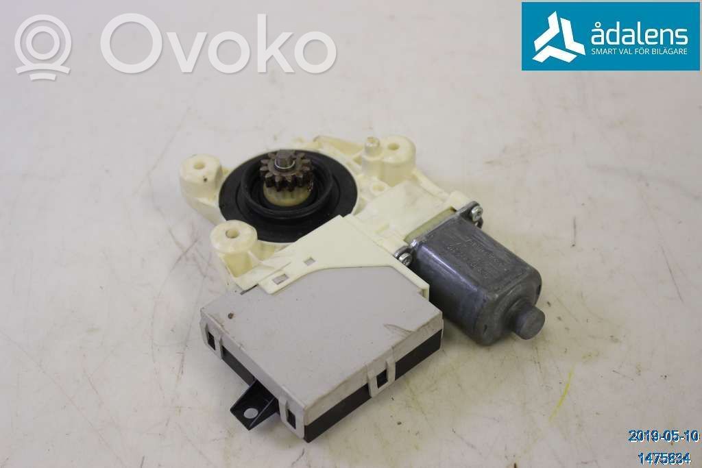Ford Focus Silnik regulatora szyby drzwi przednich 