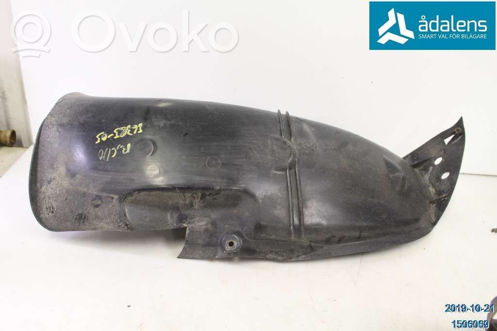 Renault Clio II Nadkole przednie 
