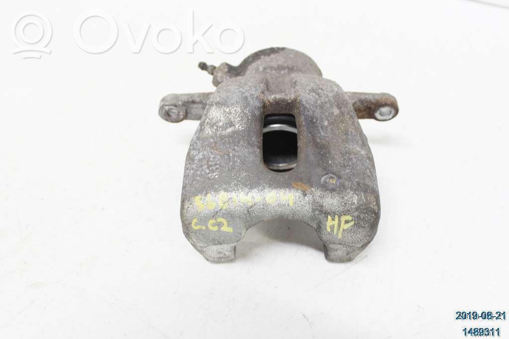 Front brake caliper   4401E0