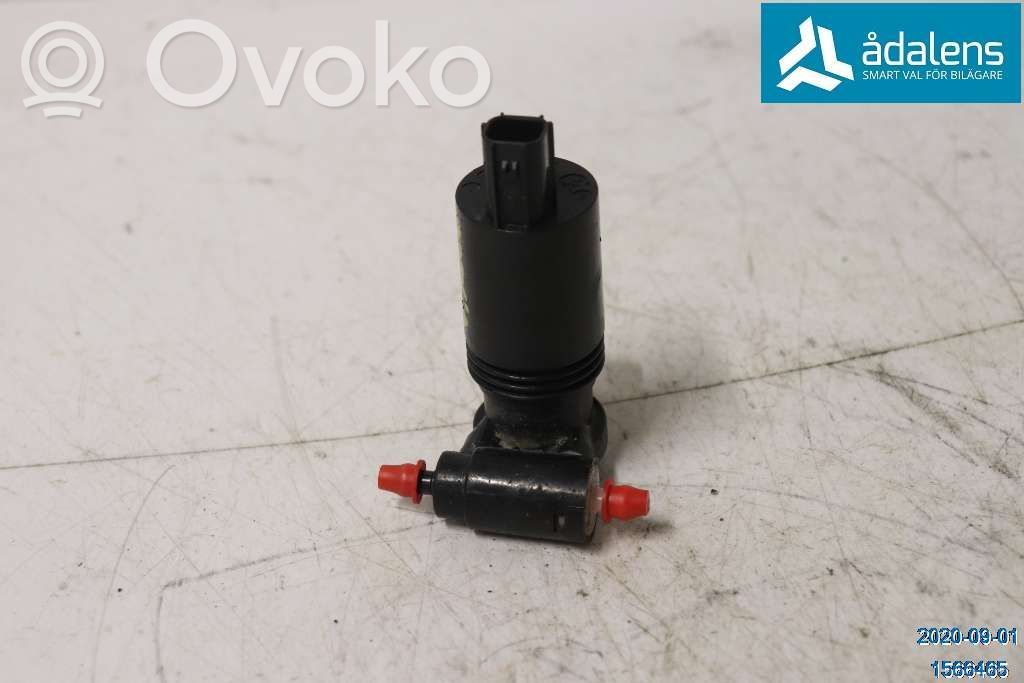 Volvo XC60 Windscreen/windshield washer pump 