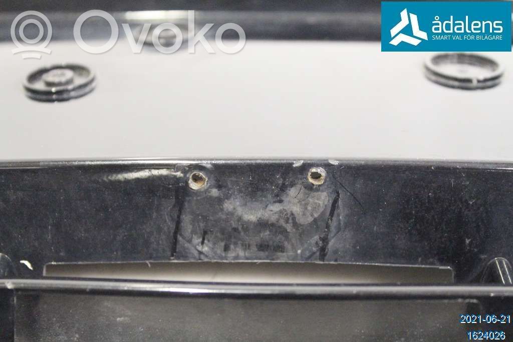Ford Focus Front bumper lower grill 