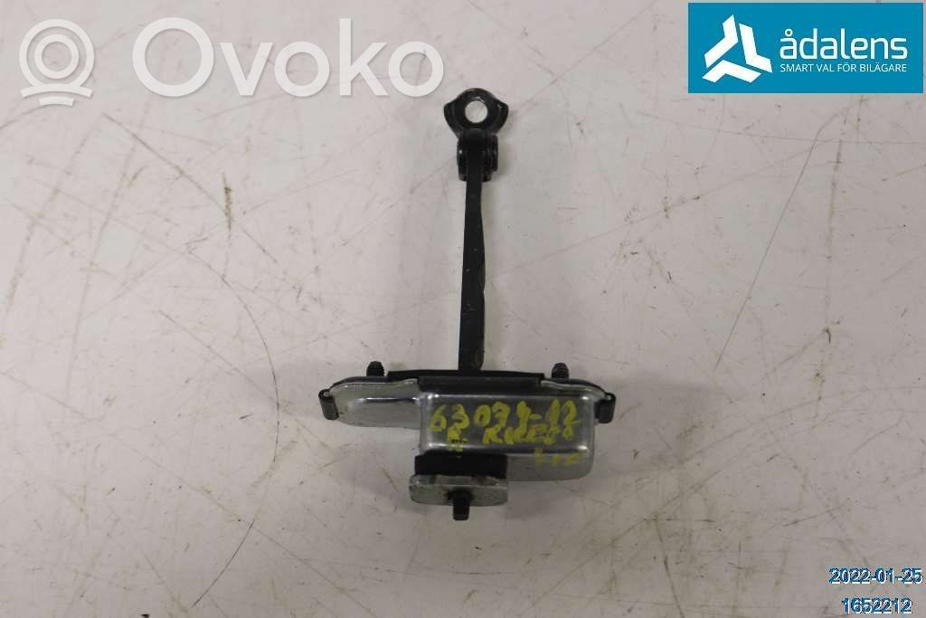 KIA Ceed Etuoven pidätin 