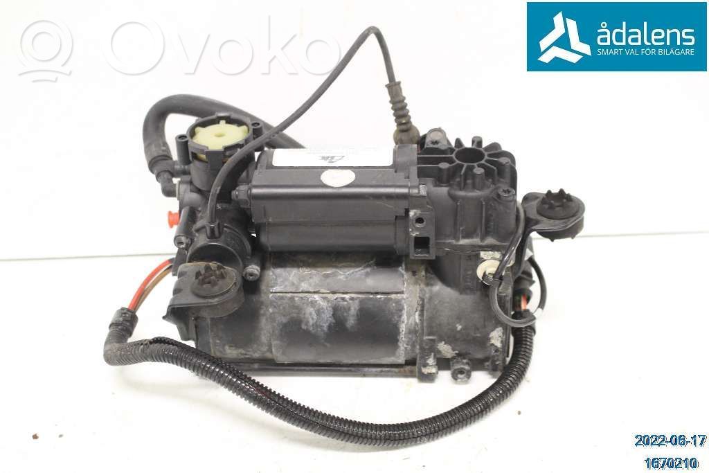 Audi A8 S8 D3 4E Air suspension compressor 