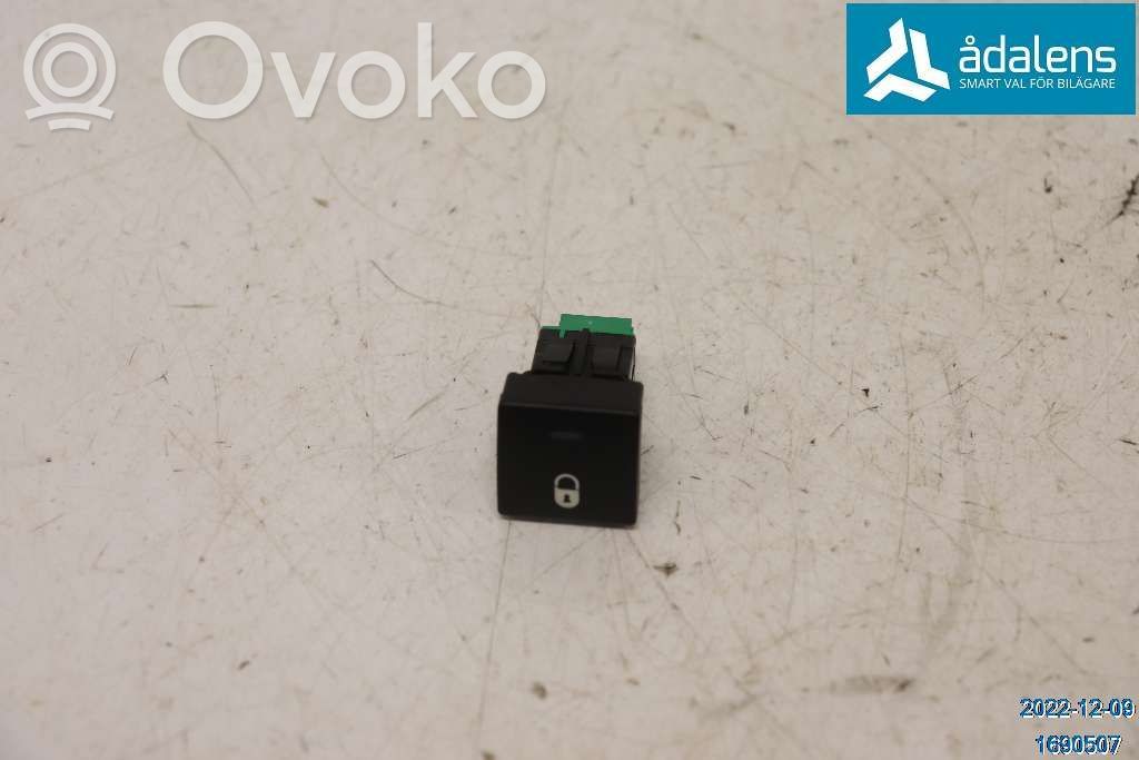 Citroen Berlingo Central locking switch button 
