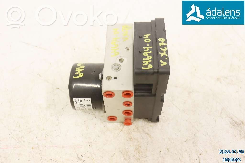 Volvo XC70 ABS Pump 